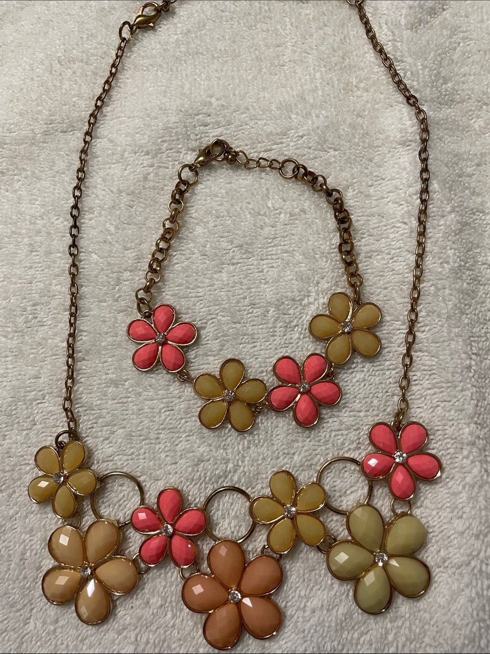 Floral Multi-Color Petal Necklace and Bracelet Set